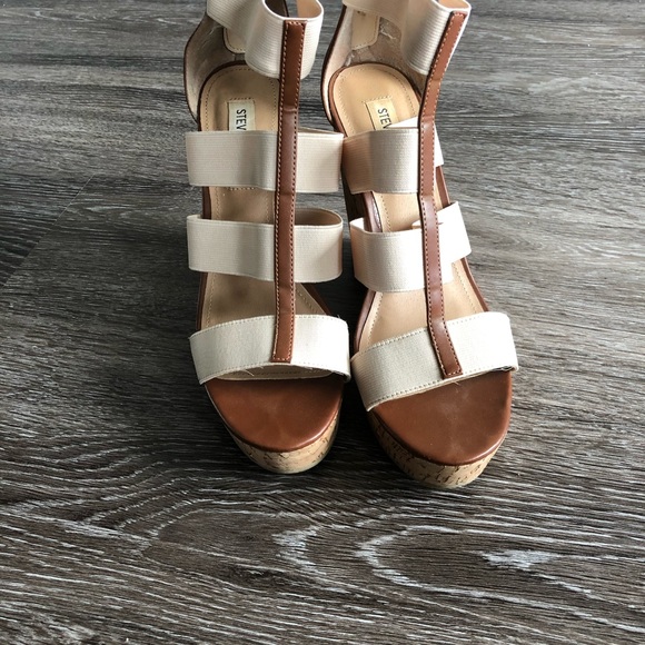 Steve Madden Selinah Strappy Cork Wedge Platform - Picture 4 of 8